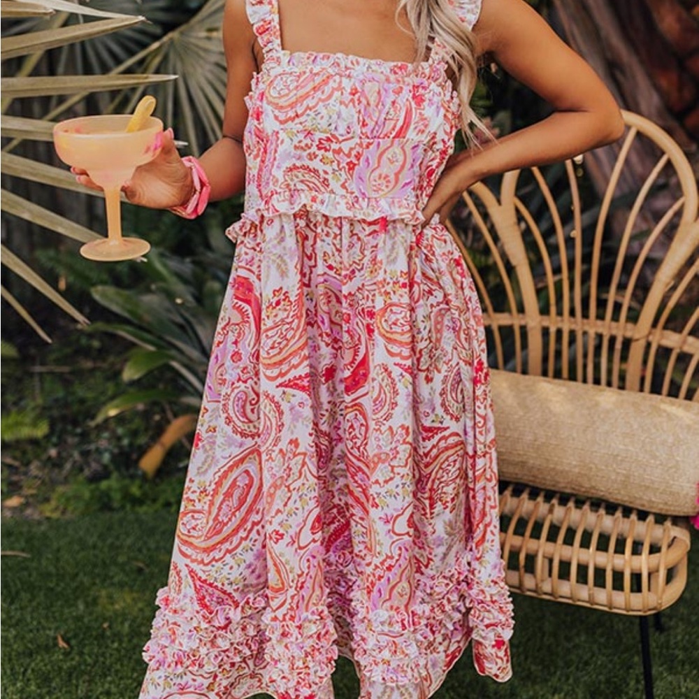 Chic Paisley Pink and White Midi Dress